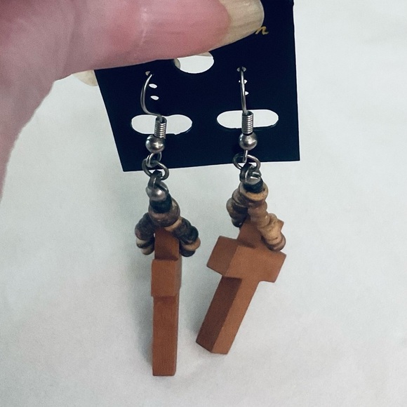 Cross Earrings Wood With Beads Fishhook/Shepherds Hook NWT Brown 2.75 inch drop - Picture 5 of 7